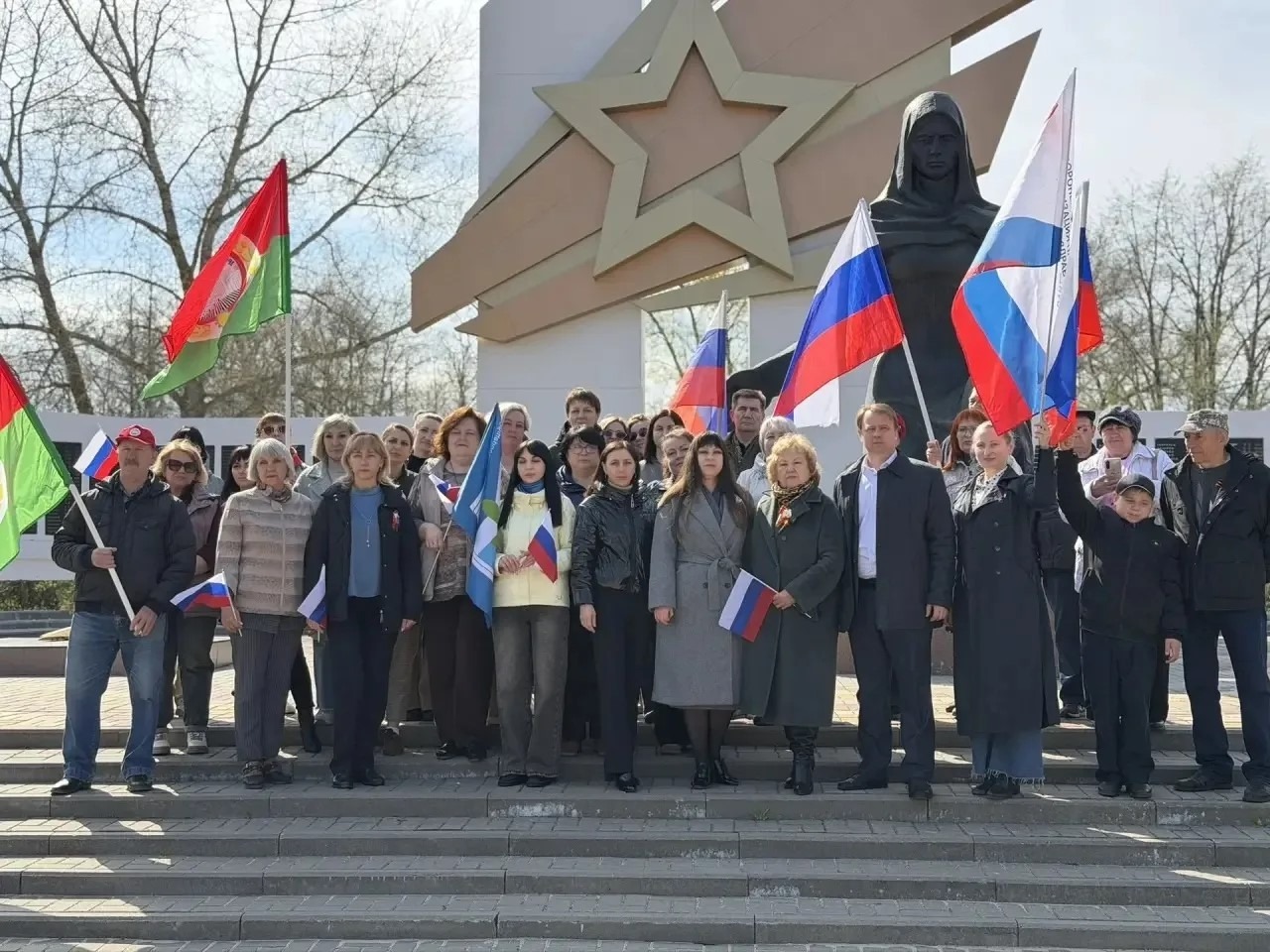 В Новохопёрском районе проведена акция в честь Дня солидарности трудящихся.