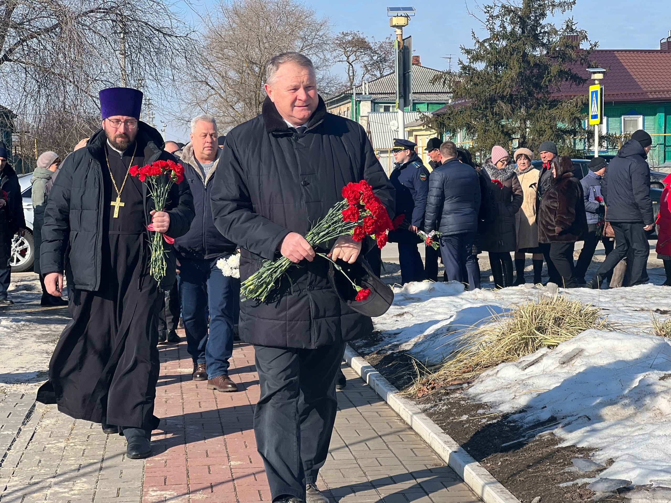 В Новохопёрском районе сегодня прошли мероприятия, посвященные 35-летию вывода советских войск из Афганистана..