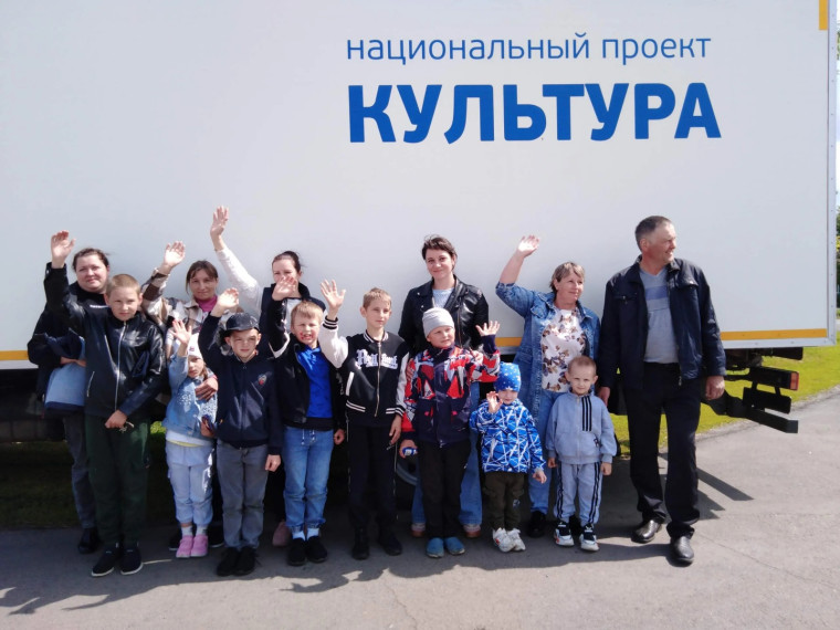 Путешествие по стране « Пионерия». Путешествие по стране « Пионерия».