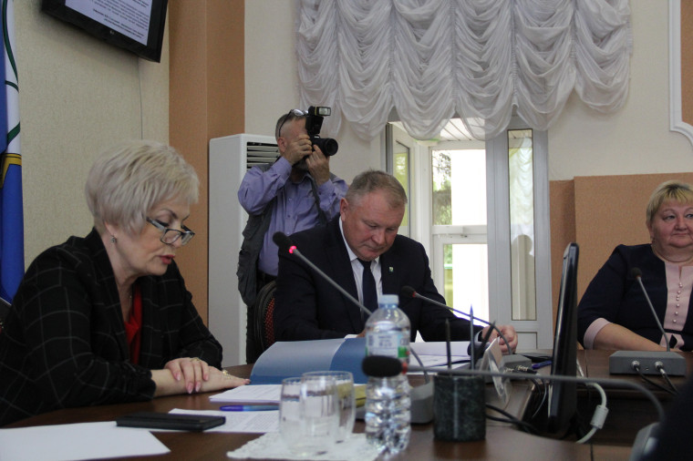 12.07.2023 года состоялось 12 заседание сессии Совета народных депутатов Новохопёрского муниципального района.. 12.07.2023 года состоялось 12 заседание сессии Совета народных депутатов Новохопёрского муниципального района..